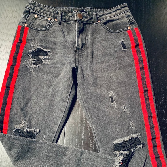 BROOKLYN KARMA Distressed Jeans with Red Stripes - Picture 1 of 2